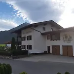 Haus Bergfrieden